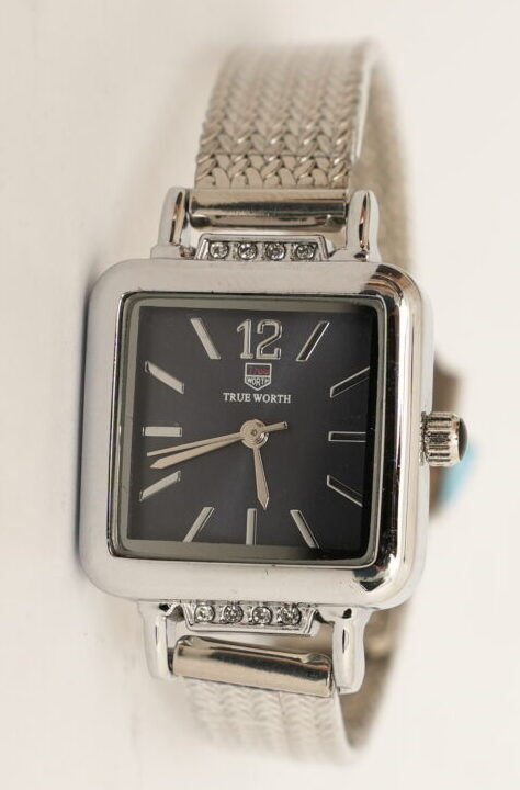 Girls Unique and antique fashion watch