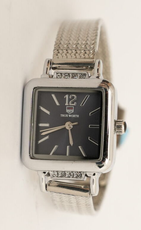 Girls Unique and antique fashion watch